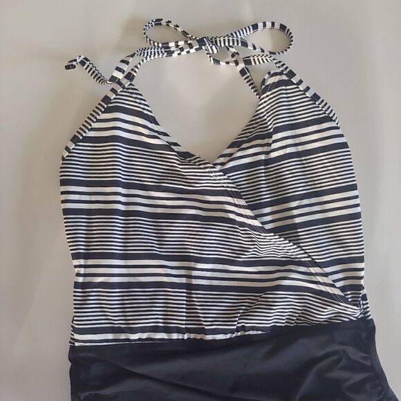 Sunn Lab Swim Women's One Piece Halter Wrap Swimsuit Black and White Size S - Picture 3 of 14